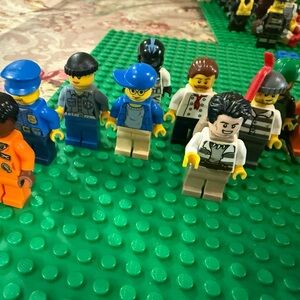 LEGO Minifigures Collection with Accessories